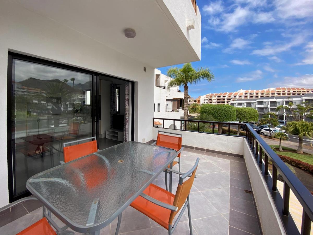 1 Bed Los Cristianos Near The Bus Station アロナ エクステリア 写真
