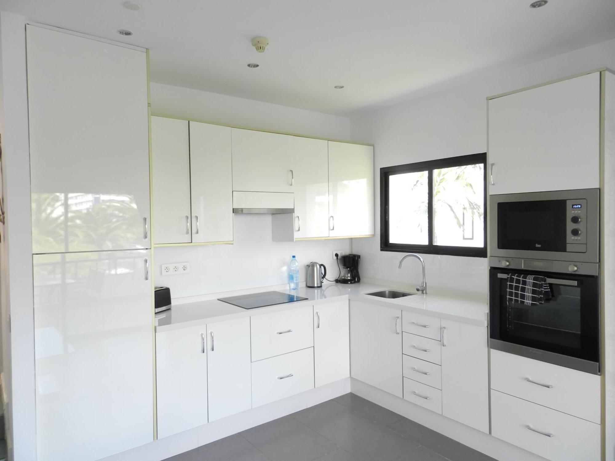 1 Bed Los Cristianos Near The Bus Station アロナ エクステリア 写真